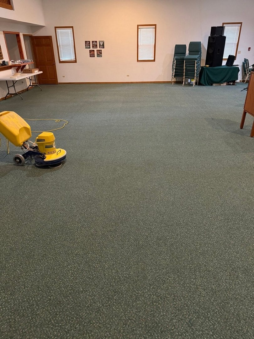 Professional Carpet Cleaning Service in McHenry, Lakemoor, and Northwest Chicago. Request your free quote today!